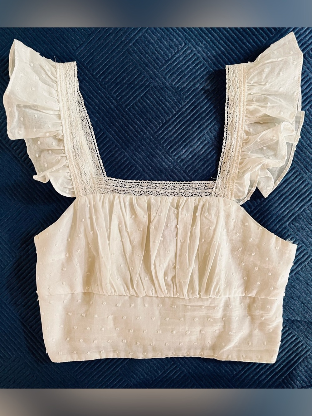 Swiss Dot Ruffle Crop Top FRANCESCA’s Mi Ami brand, SIZE EXTRA SMALL